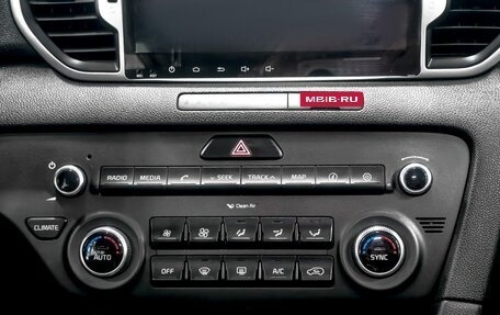 KIA Sportage IV рестайлинг, 2017 год, 2 199 900 рублей, 16 фотография