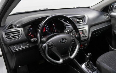 KIA Rio III рестайлинг, 2015 год, 999 000 рублей, 10 фотография