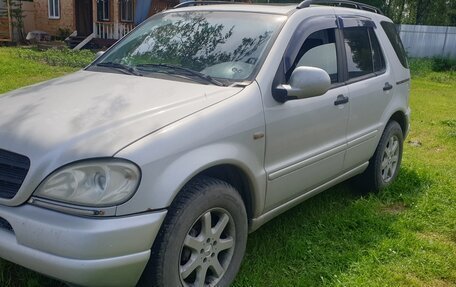 Mercedes-Benz M-Класс, 2000 год, 650 000 рублей, 1 фотография