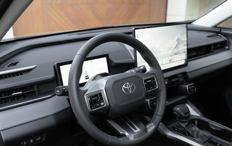 Toyota RAV4, 2026 год, 3 820 000 рублей, 14 фотография