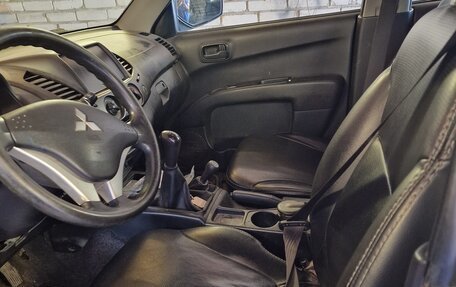 Mitsubishi L200 IV рестайлинг, 2014 год, 1 700 000 рублей, 4 фотография