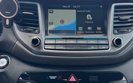 Hyundai Tucson III, 2018 год, 2 100 000 рублей, 10 фотография