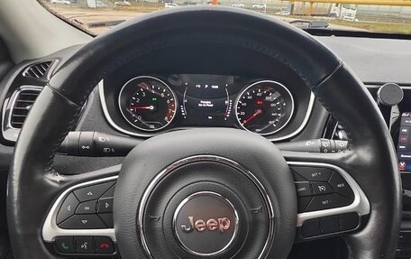 Jeep Compass II, 2018 год, 1 850 000 рублей, 25 фотография