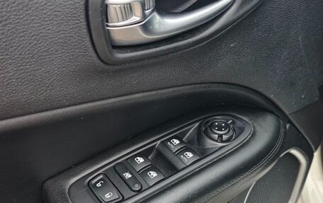 Jeep Compass II, 2018 год, 1 850 000 рублей, 28 фотография