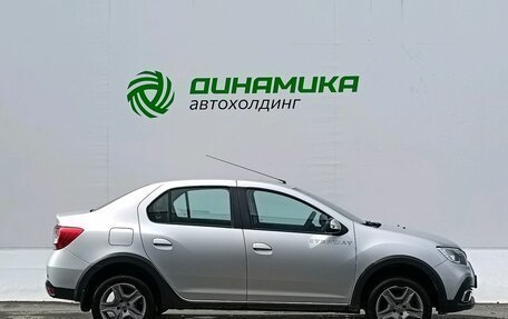 Renault Logan II, 2019 год, 889 000 рублей, 4 фотография