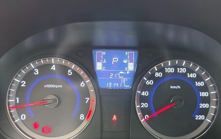 Hyundai Solaris II рестайлинг, 2015 год, 1 110 000 рублей, 8 фотография