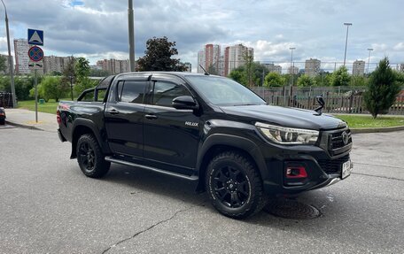 Toyota Hilux VIII, 2018 год, 4 250 000 рублей, 6 фотография