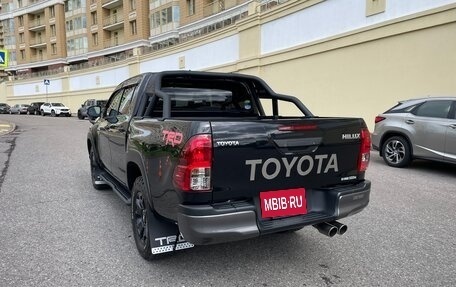 Toyota Hilux VIII, 2018 год, 4 250 000 рублей, 7 фотография