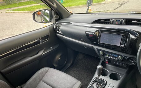 Toyota Hilux VIII, 2018 год, 4 250 000 рублей, 16 фотография