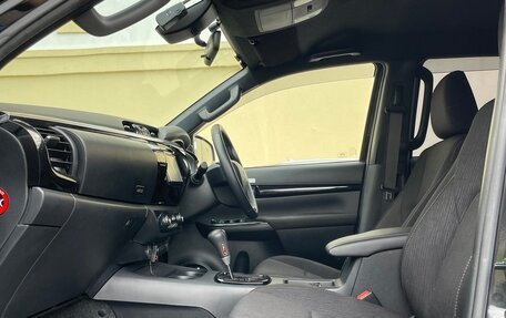 Toyota Hilux VIII, 2018 год, 4 250 000 рублей, 21 фотография