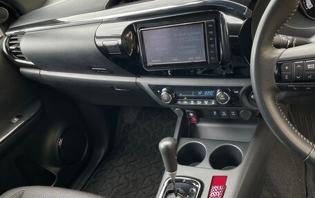 Toyota Hilux VIII, 2018 год, 4 250 000 рублей, 19 фотография