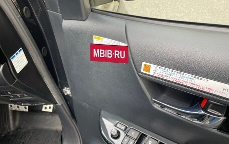 Toyota Hilux VIII, 2018 год, 4 250 000 рублей, 17 фотография