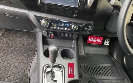 Toyota Hilux VIII, 2018 год, 4 250 000 рублей, 32 фотография