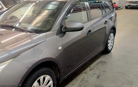 Chevrolet Cruze II, 2013 год, 700 000 рублей, 3 фотография