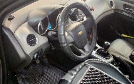 Chevrolet Cruze II, 2013 год, 700 000 рублей, 10 фотография
