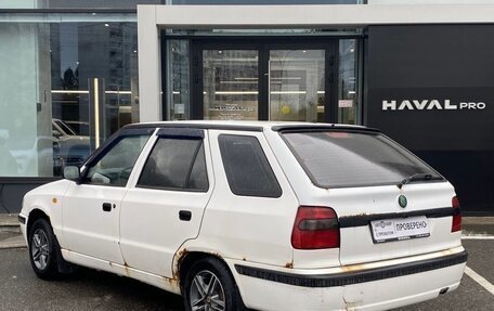 Skoda Felicia I рестайлинг, 1998 год, 100 000 рублей, 7 фотография