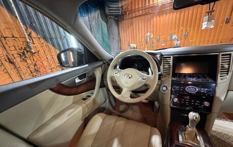 Infiniti FX II, 2010 год, 1 830 000 рублей, 15 фотография