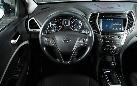Hyundai Santa Fe III рестайлинг, 2016 год, 2 290 000 рублей, 11 фотография