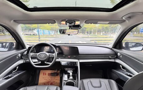Hyundai Elantra, 2023 год, 1 220 000 рублей, 9 фотография