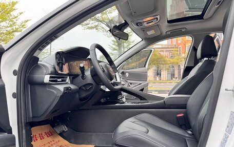 Hyundai Elantra, 2023 год, 1 220 000 рублей, 10 фотография