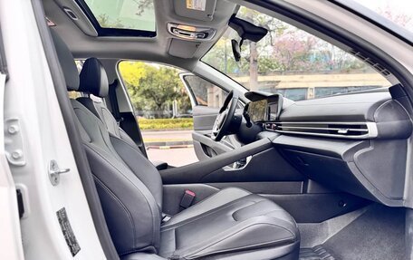 Hyundai Elantra, 2023 год, 1 220 000 рублей, 11 фотография
