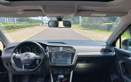 Volkswagen Tiguan II, 2021 год, 1 700 000 рублей, 7 фотография