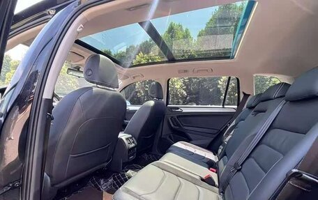 Volkswagen Tiguan II, 2021 год, 1 700 000 рублей, 8 фотография
