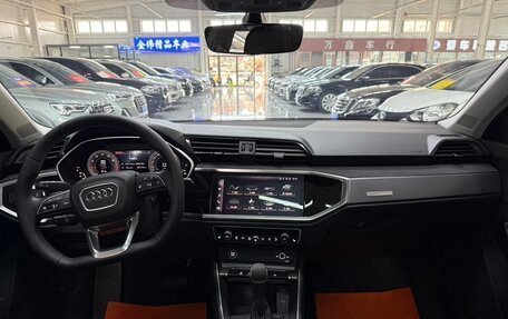 Audi Q3, 2023 год, 1 980 000 рублей, 10 фотография
