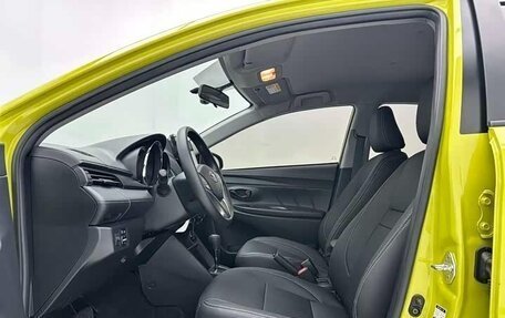 Toyota Yaris XP150 рестайлинг, 2022 год, 1 184 010 рублей, 8 фотография