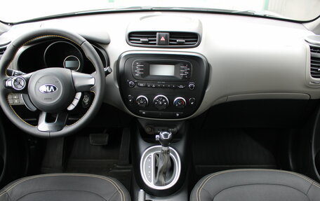 KIA Soul II рестайлинг, 2014 год, 1 134 000 рублей, 9 фотография