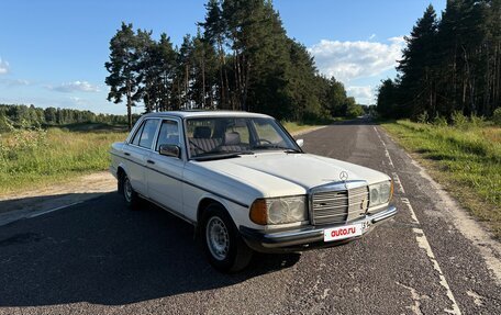 Mercedes-Benz W123, 1981 год, 400 000 рублей, 2 фотография