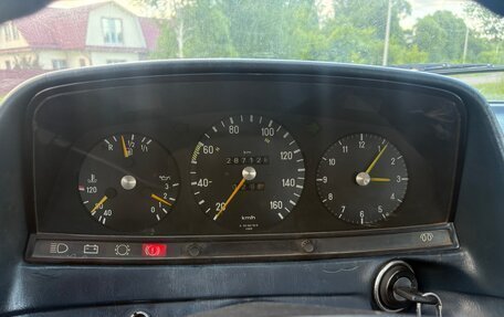Mercedes-Benz W123, 1981 год, 400 000 рублей, 21 фотография