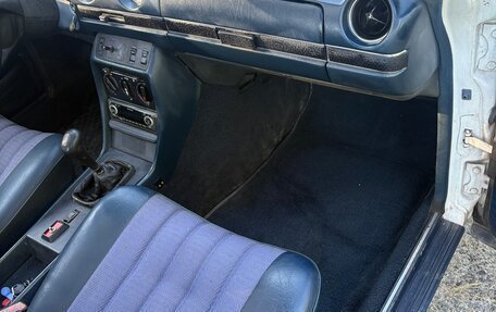Mercedes-Benz W123, 1981 год, 400 000 рублей, 9 фотография