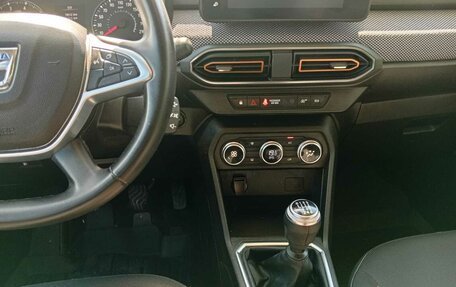 Dacia Sandero, 2022 год, 1 650 000 рублей, 20 фотография