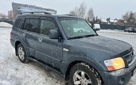 Mitsubishi Pajero III рестайлинг, 2004 год, 570 000 рублей, 3 фотография