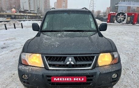 Mitsubishi Pajero III рестайлинг, 2004 год, 570 000 рублей, 2 фотография