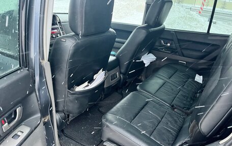 Mitsubishi Pajero III рестайлинг, 2004 год, 570 000 рублей, 10 фотография
