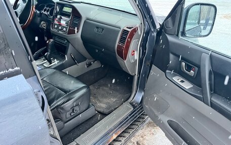 Mitsubishi Pajero III рестайлинг, 2004 год, 570 000 рублей, 15 фотография