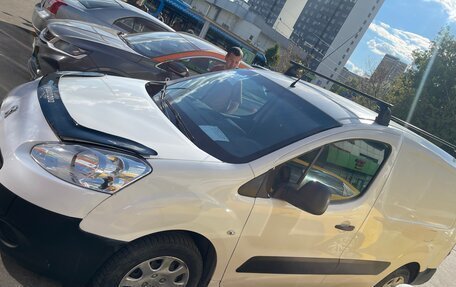 Peugeot Partner II рестайлинг 2, 2013 год, 600 000 рублей, 6 фотография