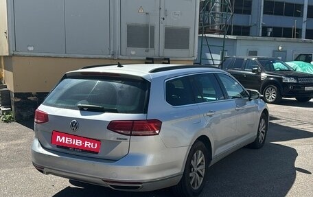 Volkswagen Passat B8 рестайлинг, 2019 год, 1 850 000 рублей, 3 фотография