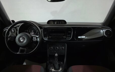 Volkswagen Beetle, 2013 год, 1 360 000 рублей, 13 фотография