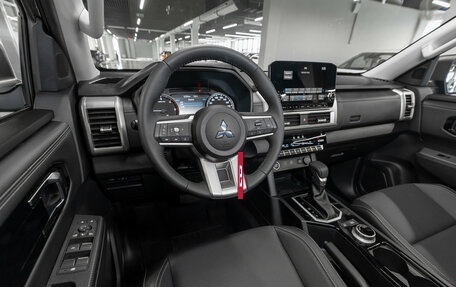 Mitsubishi L200, 2025 год, 5 300 000 рублей, 7 фотография