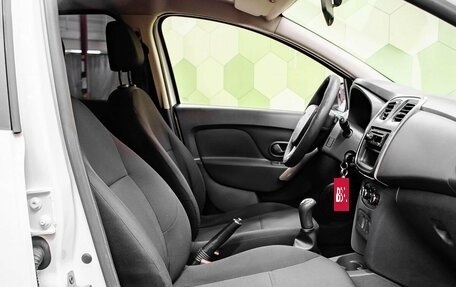 Renault Logan II, 2014 год, 450 000 рублей, 11 фотография