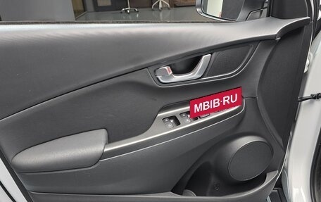Hyundai Kona I, 2022 год, 1 520 000 рублей, 24 фотография
