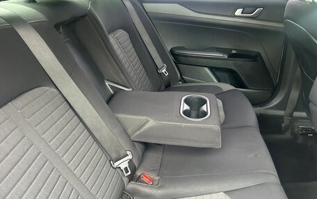 KIA K5, 2021 год, 1 590 000 рублей, 11 фотография