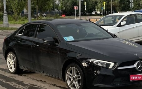 Mercedes-Benz A-Класс, 2019 год, 2 300 000 рублей, 6 фотография