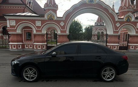 Mercedes-Benz A-Класс, 2019 год, 2 300 000 рублей, 4 фотография