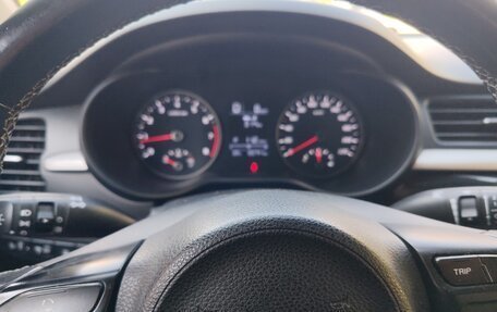 KIA Rio IV, 2017 год, 1 300 000 рублей, 4 фотография