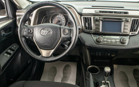 Toyota RAV4, 2014 год, 2 199 000 рублей, 18 фотография