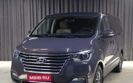 Hyundai H-1 II рестайлинг, 2019 год, 2 549 000 рублей, 1 фотография